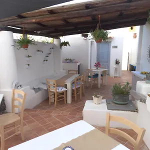 la-casa-di-zeffiro.sicilyhotelsitaly.net/