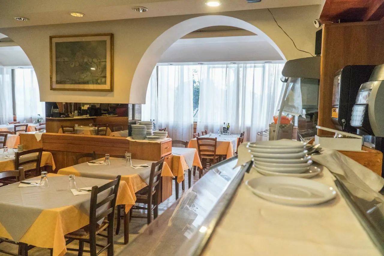 **  Hotel Primavera Mestre Italia